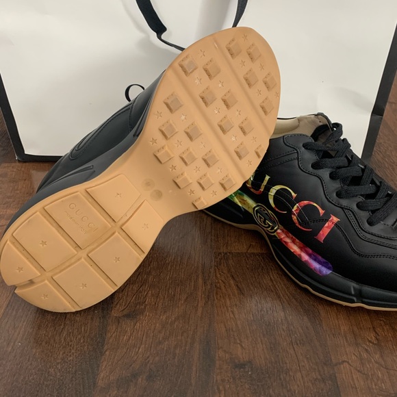 Brand new Gucci logo sneakers authentic - Picture 4 of 4